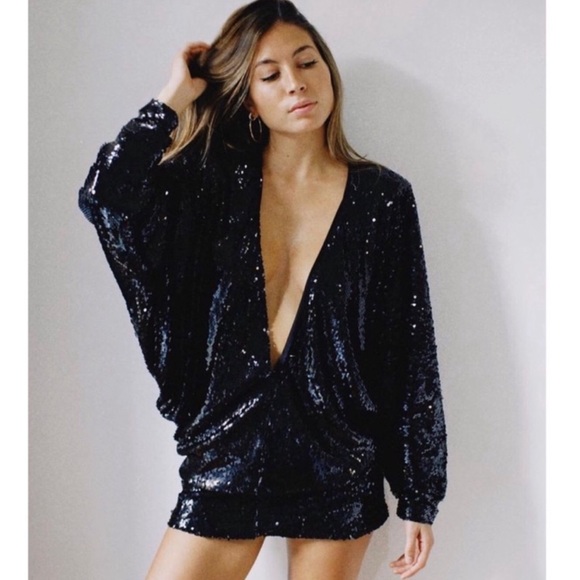 LAST ONE🔥ZARA Blogger’s Fav| MULTI-POSITION SEQUIN DRESS - Picture 8 of 16